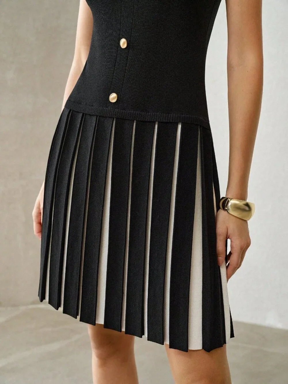 MODA ME COUTURE embrace effortless
